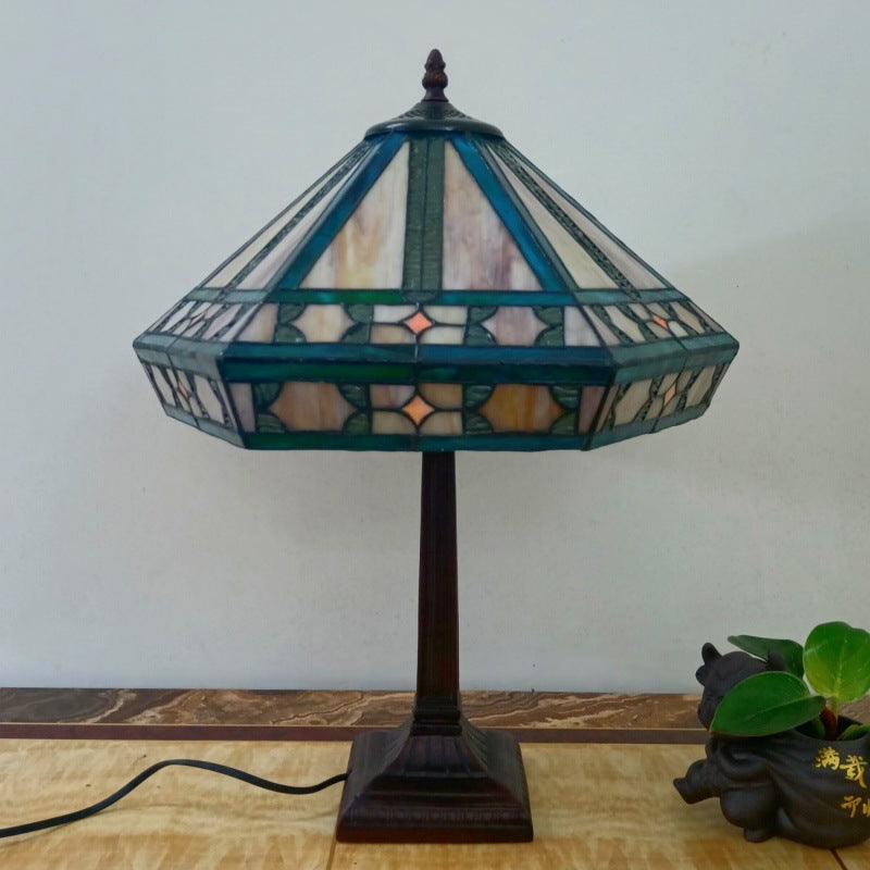 Traditional Vintage Conical Square Glass Resin 1-Light Table Lamp For Living Room
