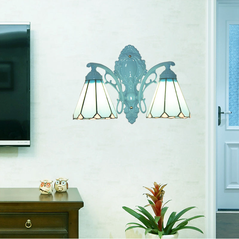 現代的なスカンジナビアのラウンドテーパードブランチガラスアイアン2ライトウォールスコンスランプリビングルーム用