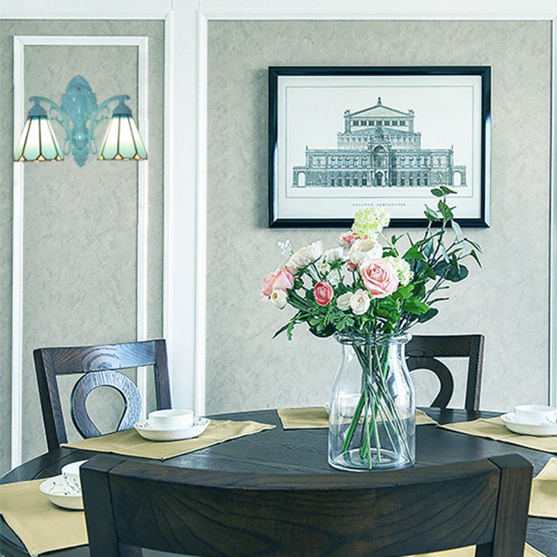 現代的なスカンジナビアのラウンドテーパードブランチガラスアイアン2ライトウォールスコンスランプリビングルーム用