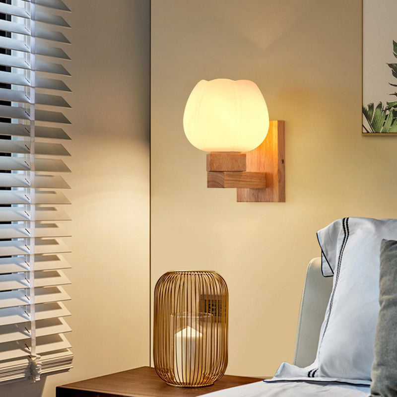 現代的なスカンジナビアのラウンドポッドスクエアガラスアイアンウッド1ライトウォールスコンスランプ寝室用