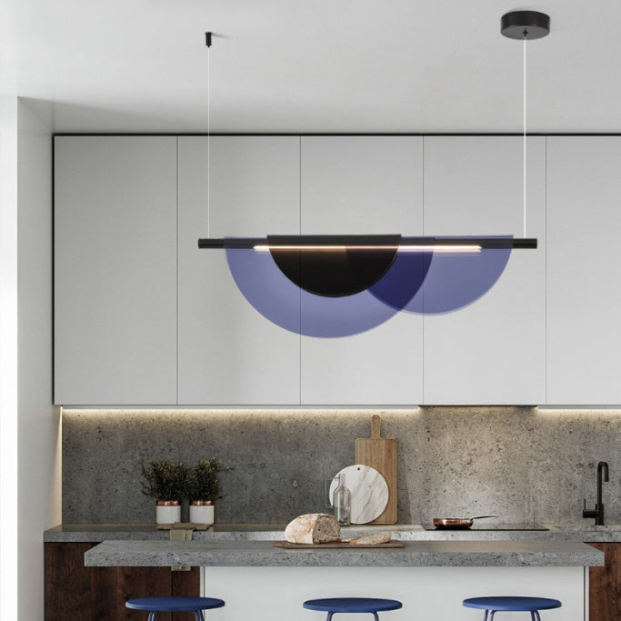 ثريا LED معدنية نصف دائرية طويلة من مادة البولي فينيل كلوريد بتصميم إسكندنافي معاصر لغرفة المعيشة