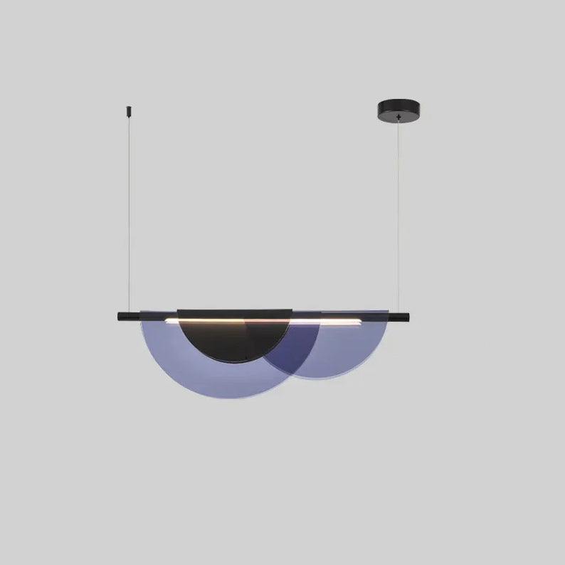 ثريا LED معدنية نصف دائرية طويلة من مادة البولي فينيل كلوريد بتصميم إسكندنافي معاصر لغرفة المعيشة
