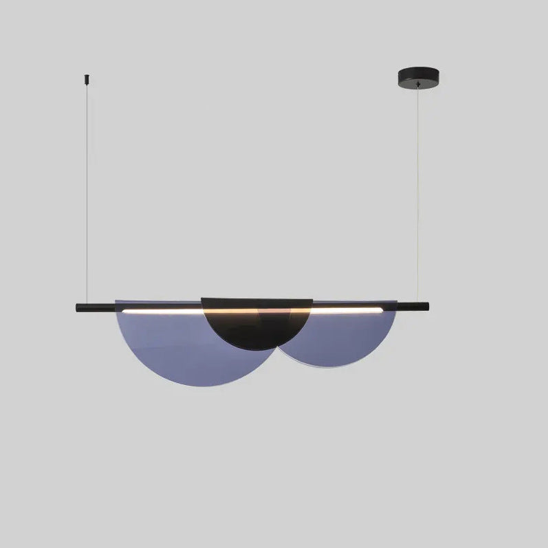 ثريا LED معدنية نصف دائرية طويلة من مادة البولي فينيل كلوريد بتصميم إسكندنافي معاصر لغرفة المعيشة