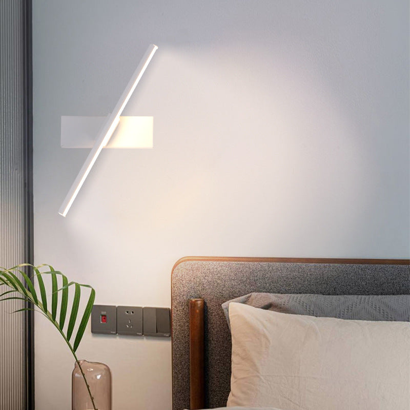 مصباح حائط LED مستطيل طويل من الحديد السيليكوني بتصميم عصري بسيط لغرفة النوم 