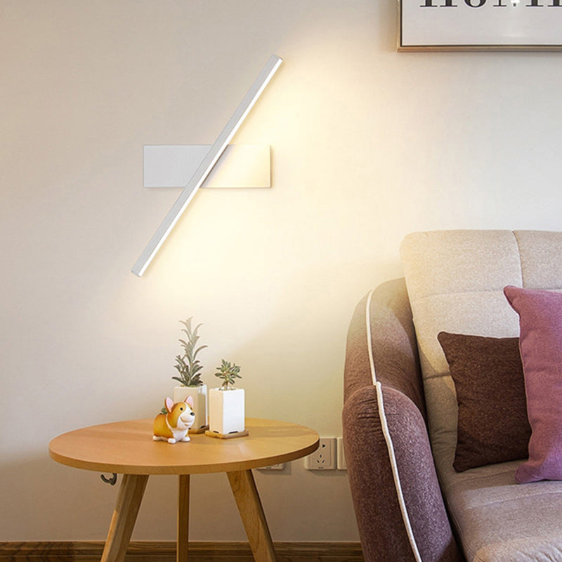 مصباح حائط LED مستطيل طويل من الحديد السيليكوني بتصميم عصري بسيط لغرفة النوم 
