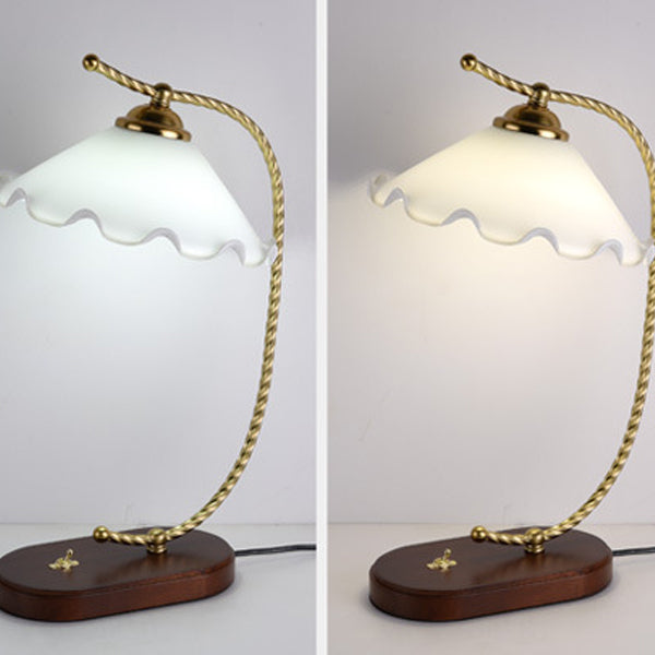 Traditional Vintage Floral Oval Curved Glass Walnut Iron 1-Light Table Lamp For Living Room