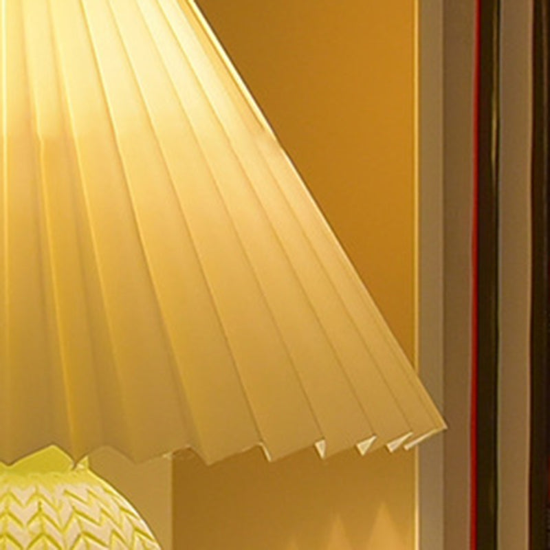 Traditional Vintage Scalloped Cylinder Round Fabric Ceramic LED Table Lamp For Living Room