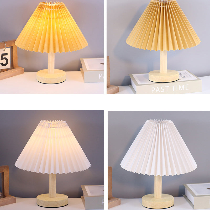 Contemporary Scandinavian Pleated Fan Round Fabric Solid Wood 1-Light Table Lamp For Living Room