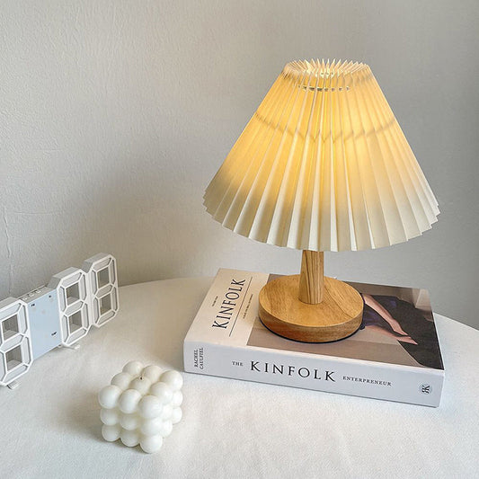 Contemporary Scandinavian Pleated Fan Round Fabric Solid Wood 1-Light Table Lamp For Living Room