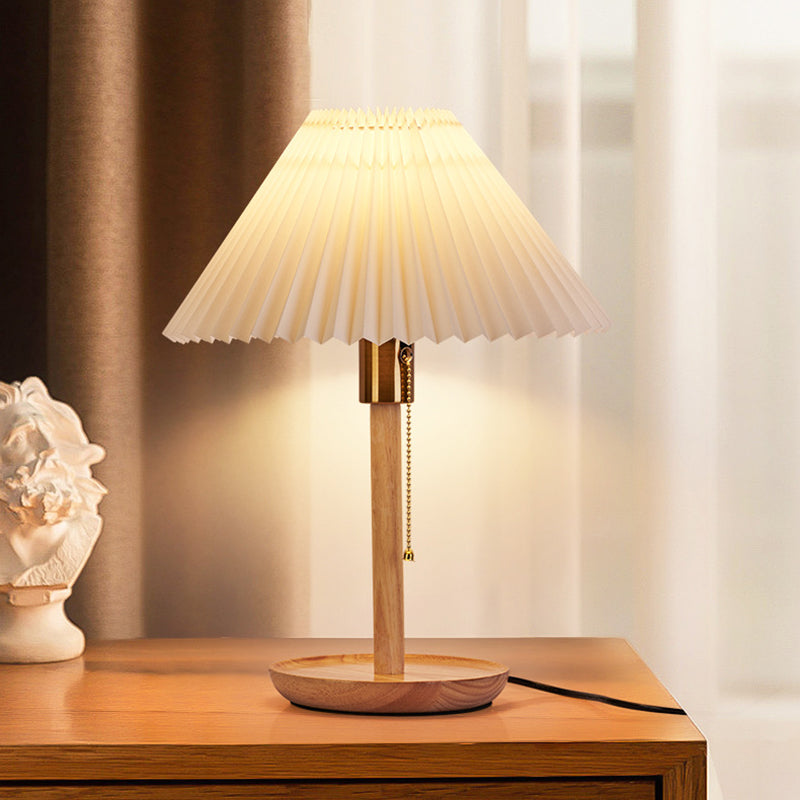 Traditional Vintage Scalloped Pleated Round PVC Solid Wood 1-Light Table Lamp For Living Room