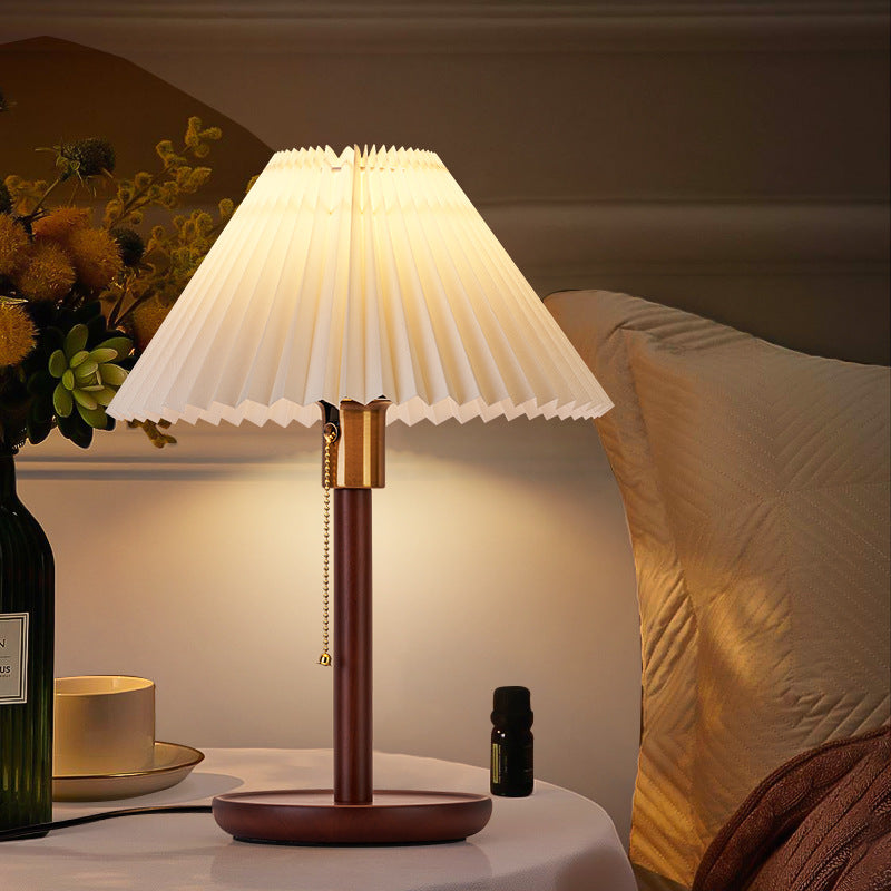 Traditional Vintage Scalloped Pleated Round PVC Solid Wood 1-Light Table Lamp For Living Room