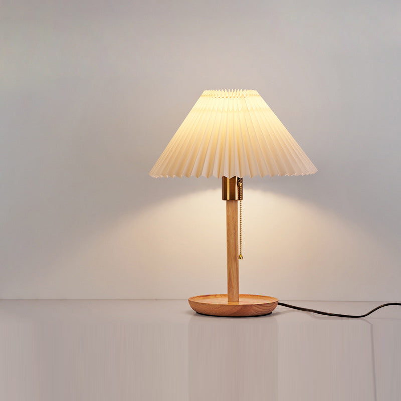 Traditional Vintage Scalloped Pleated Round PVC Solid Wood 1-Light Table Lamp For Living Room