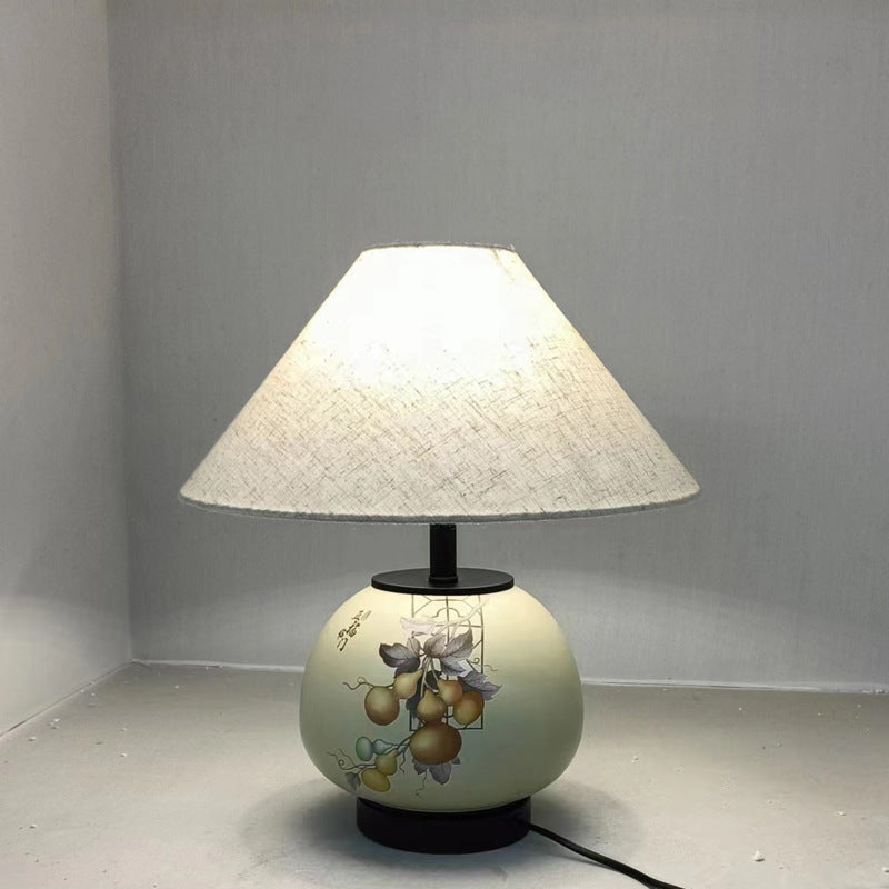 Traditional Chinese Pattern Orb Scalloped Fabric Ceramic 1-Light Table Lamp For Living Room
