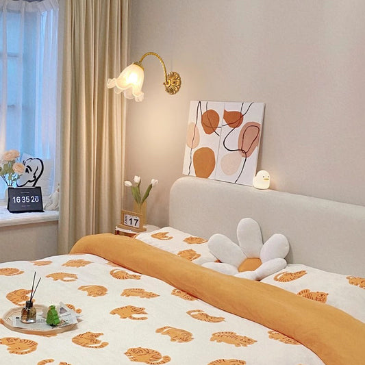 Traditional French Curved Floral Round Glass Copper 1-Light Wall Sconce Lamp For Bedroom