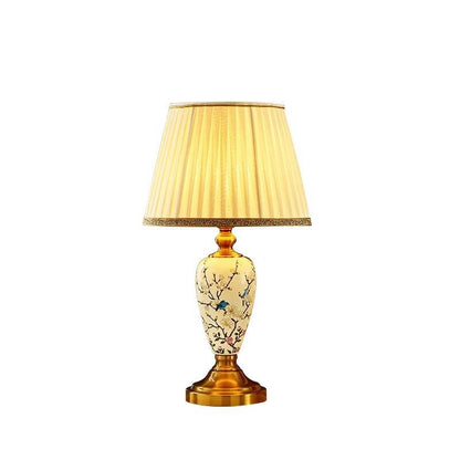 Traditional Chinese Round Fan Leaves Fabric Ceramic 1-Light Table Lamp For Living Room