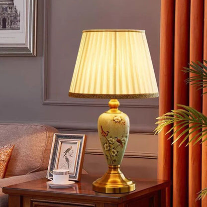 Traditional Chinese Round Fan Leaves Fabric Ceramic 1-Light Table Lamp For Living Room