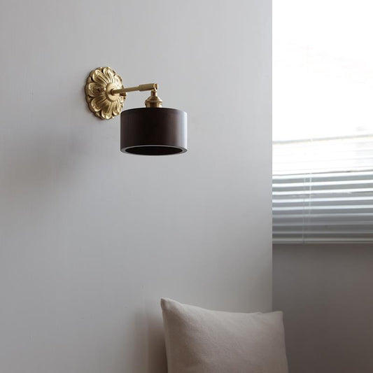 Traditional Vintage Adjustable Cylinder Cone Flower Base Plate Wood Brass 1-Light Wall Sconce Lamp For Living Room