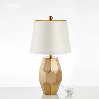 Modern Luxury Diamond Round Scalloped Linen Metal 1-Light Table Lamp For Living Room