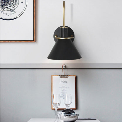 Contemporary Scandinavian Scalloped Curved Round Iron 1-Light Wall Sconce Lamp For Living Room
