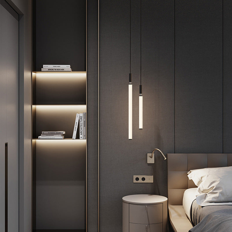 مصباح LED معلق من شريط أكريليك من الألومنيوم بتصميم عصري بسيط بجانب السرير 