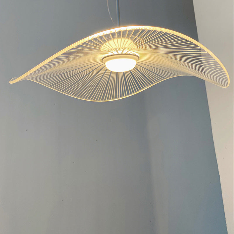 現代的な北欧風アルミアクリルハット 蓮の葉 LEDペンダントライト 寝室用