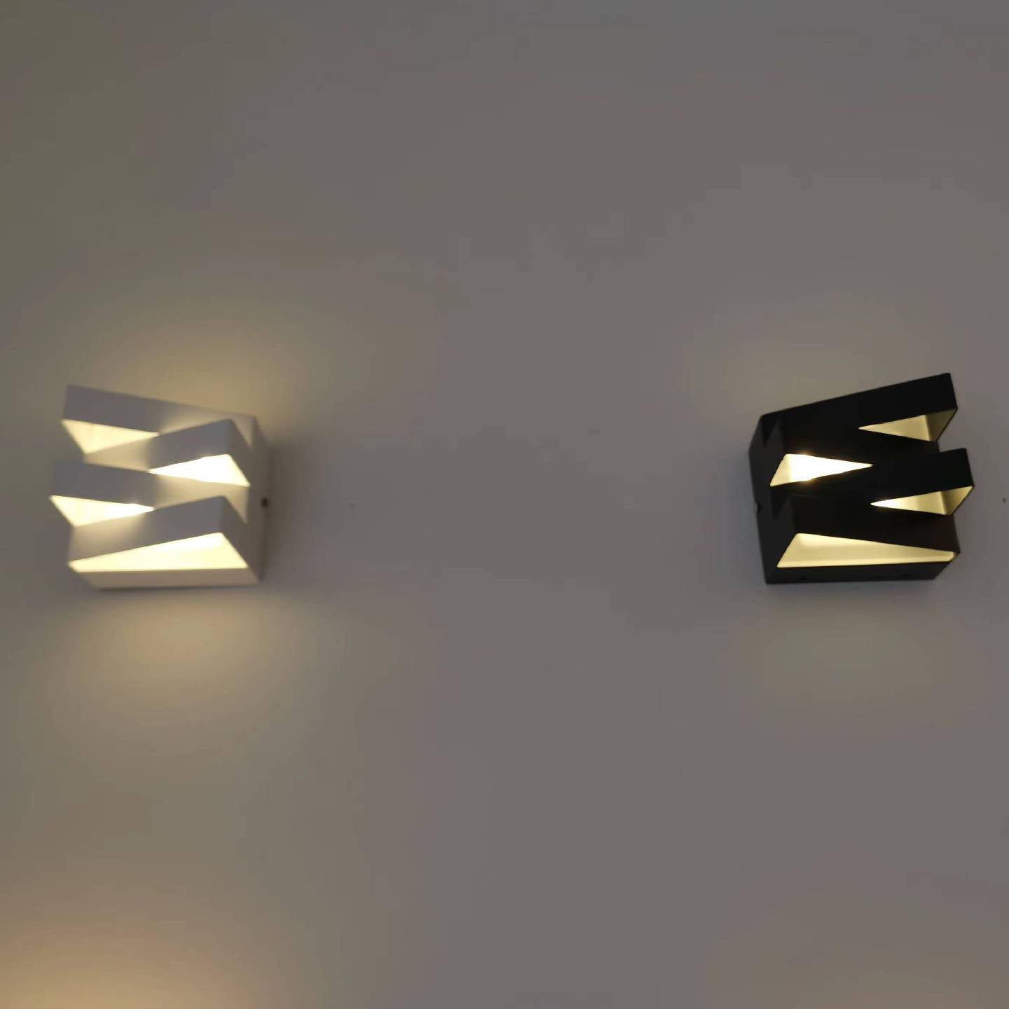 Contemporary Creative Iron Rectangular Up And Down LED Wall Sconce Lamp For Hallway