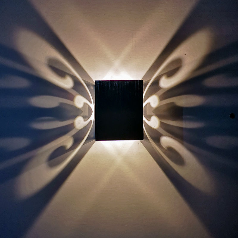 مصباح حائط LED بتصميم فراشة مكعب من الألومنيوم بتصميم عصري وبسيط للممر 