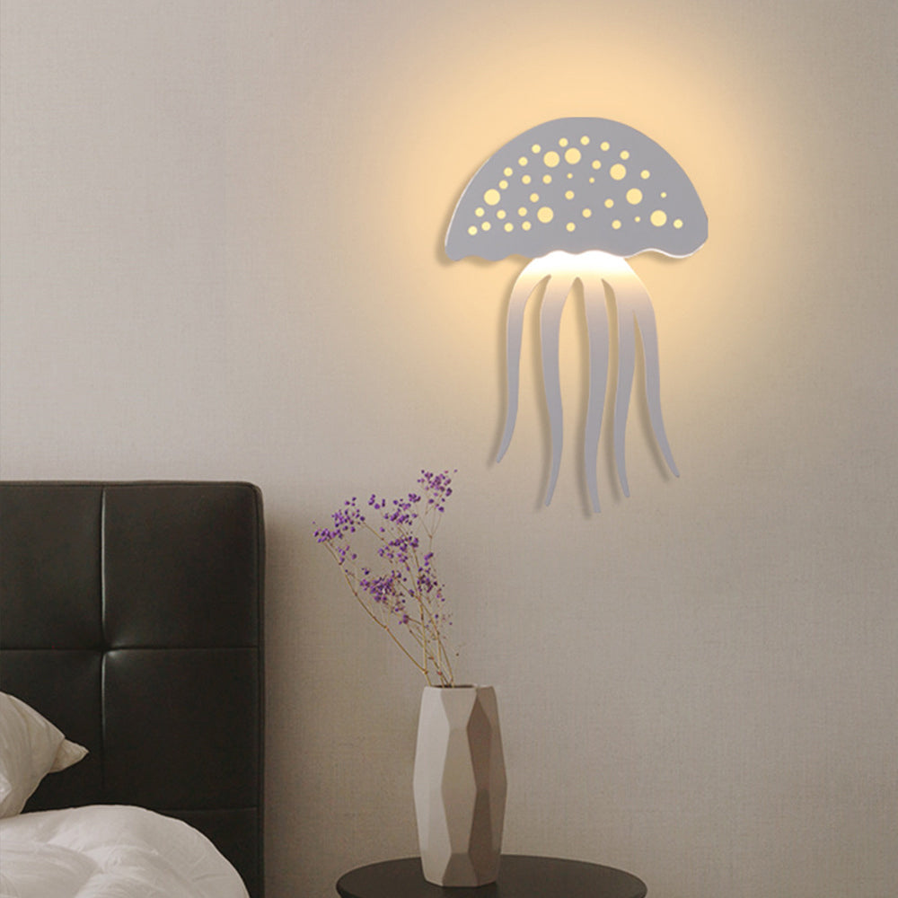 مصباح حائط LED بتصميم قنديل البحر المصنوع من الحديد الأكريليكي المعاصر لغرفة النوم 