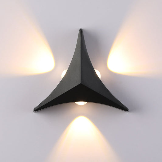 مصباح حائط LED مثلث الشكل من الألومنيوم بتصميم عصري وبسيط للممر 