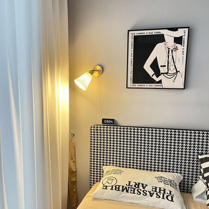 Traditional French Brass Ceramic Adjustable Horn Zipper Switch 1-Light Wall Sconce Lamp For Bedside