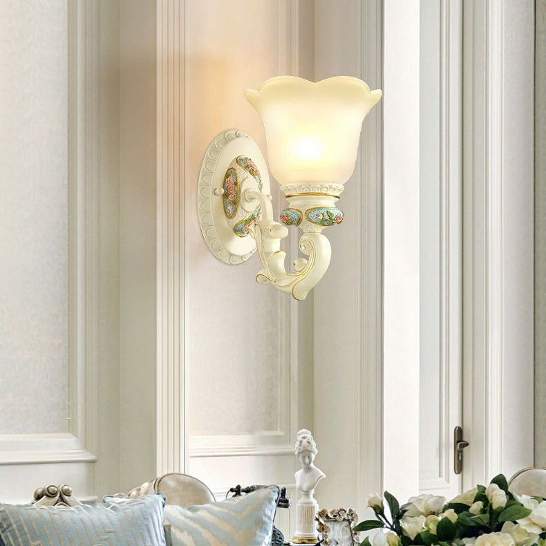 Traditional European Resin Glass Floral Carved 1-Light Wall Sconce Lamp For Bedside