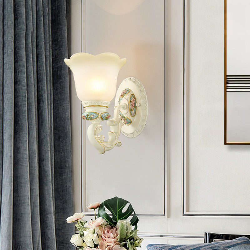 Traditional European Resin Glass Floral Carved 1-Light Wall Sconce Lamp For Bedside