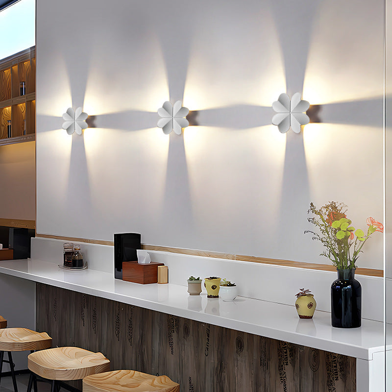 Contemporary Creative Waterproof Aluminum Four-Leaf Clover LED Wall Sconce Lamp For Outdoor Patio