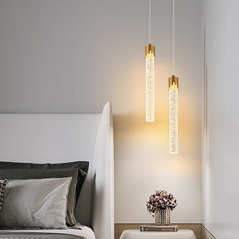 مصباح LED معلق على شكل فقاعة هوائية من الحديد الكريستالي بتصميم عصري بسيط لوضعه بجانب السرير 