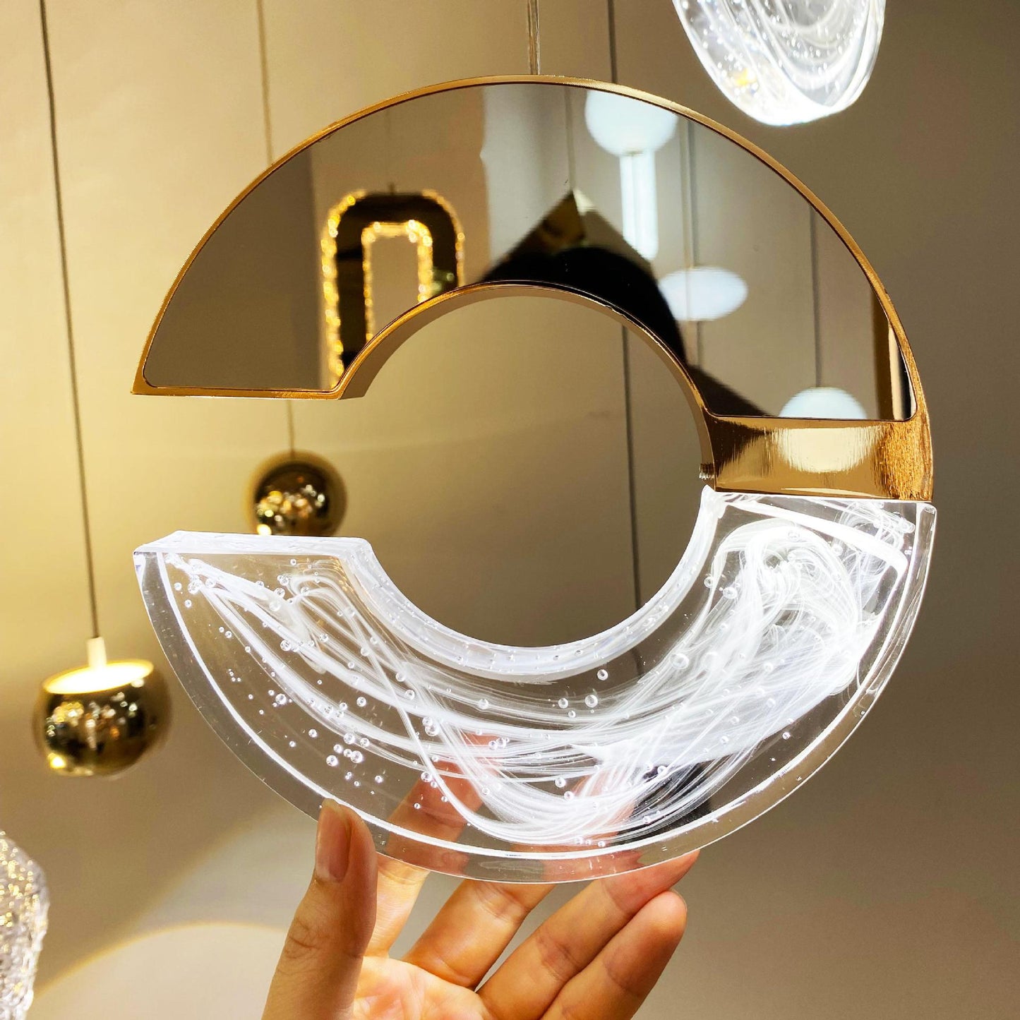 ثريات LED حديثة فاخرة من الألومنيوم والفولاذ المقاوم للصدأ على شكل حرف C لغرفة المعيشة