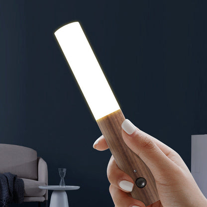 مصباح حائط LED بشريط أكريليك ABS قابل لإعادة الشحن ومستشعر مغناطيسي بسيط وعصري لإضاءة الممر 