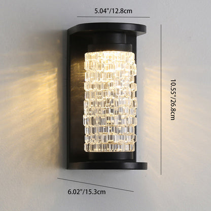 مصباح جداري LED أسطواني الشكل مصنوع من الفولاذ المقاوم للصدأ بتصميم عصري فاخر مقاوم للماء مصنوع من الكريستال الأكريليكي للفناء الخارجي 