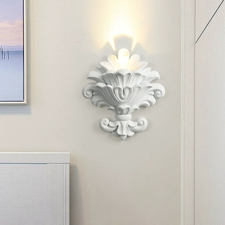 Traditional French Resin Hardware Candlestick Roman Column Carved Rose 1-Light Wall Sconce Lamp For Bedside