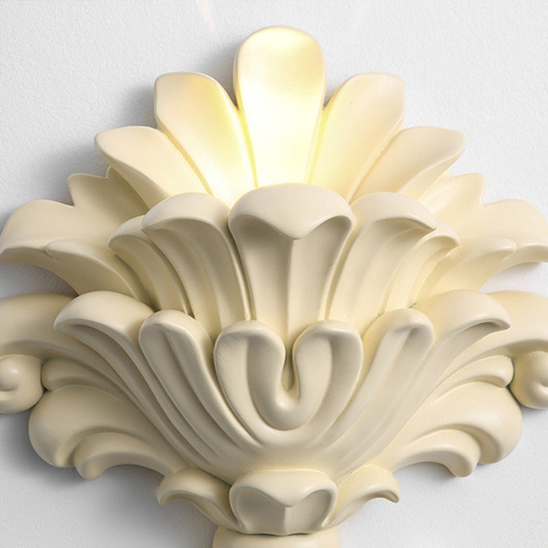 Traditional French Resin Hardware Candlestick Roman Column Carved Rose 1-Light Wall Sconce Lamp For Bedside