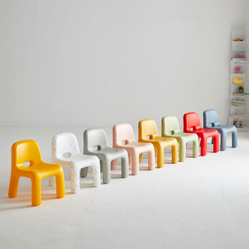 Contemporary Nordic PE Oval Kids Colorful Safe Desk & Chair Set For Living Room & Study