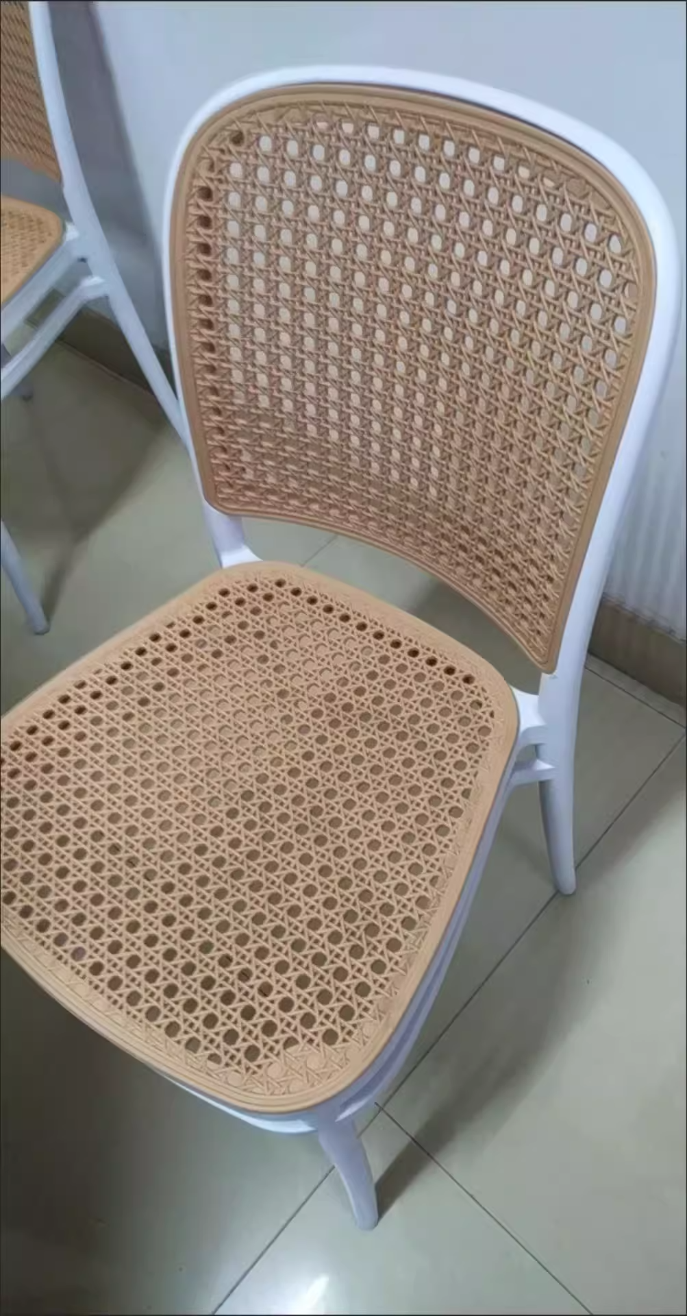 Traditional Vintage Plastic Woven-Style Trapezoid Dining Chair For Dining Room & Living Room