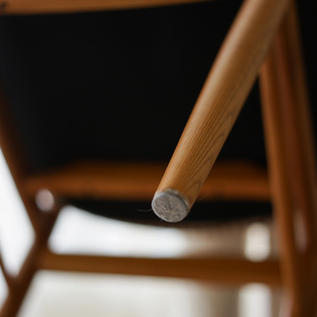 Traditional Vintage Ash Wood Multi-Ply Fabric Curved Dining Chair With Backrest For Dining Room