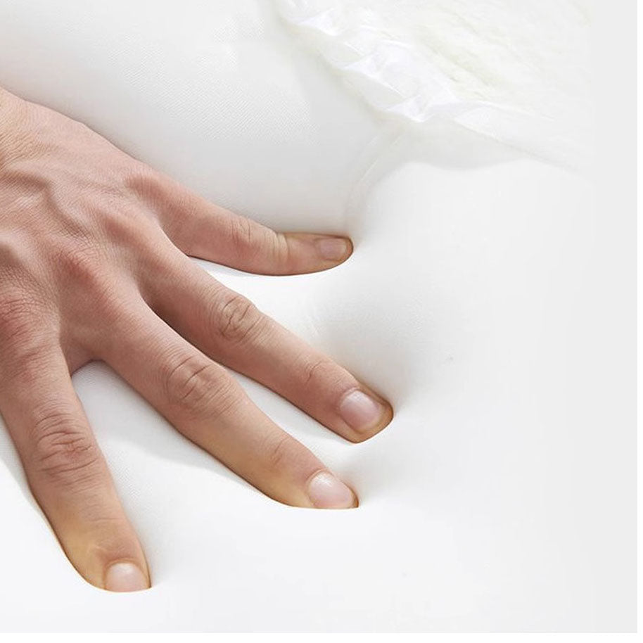 Contemporary Scandinavian PU Leather Carbon Steel Curved Square Dining Chair With Backrest For Dining Room