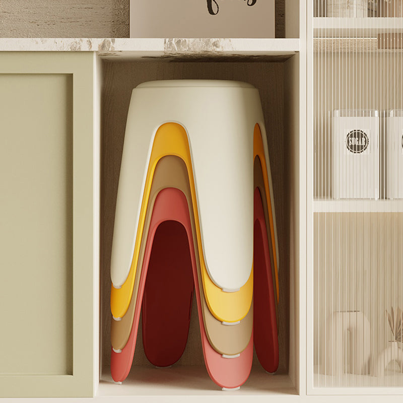 Contemporary Scandinavian Round PU Leather Upholstered Plastic Stackable Chair For Bedroom