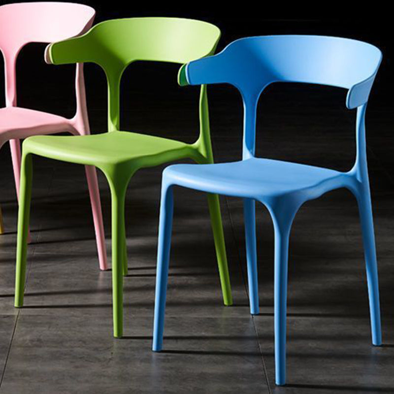 Contemporary Scandinavian Square Plastic Stackable Dining Chair Arc Backrest For Dining Room
