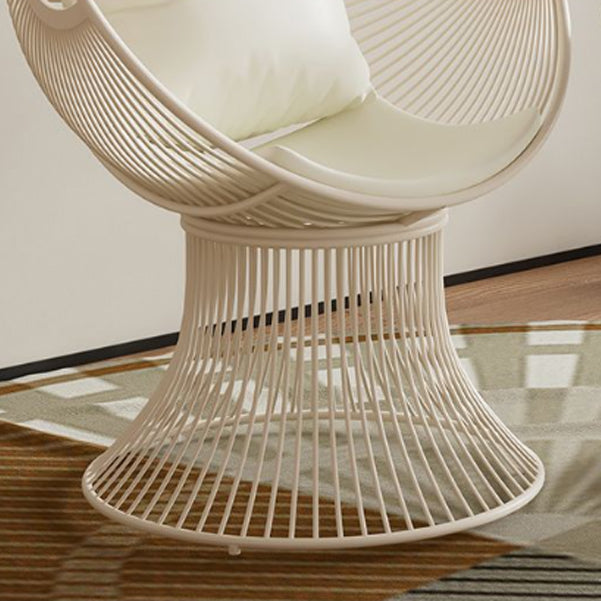 Contemporary Scandinavian Scalloped Iron Frame Hollow Dining Chair Backrest For Dining Room