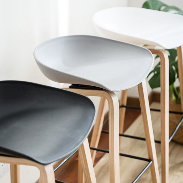 Contemporary Scandinavian Oval PP Solid Wood Bar Stool Backrest For Dining Room