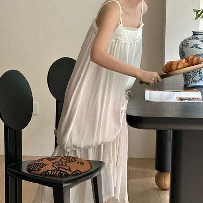 Modern Mid-Century Triangle Seat Solid Wood Dining Chair With Round Backrest For Dining Room