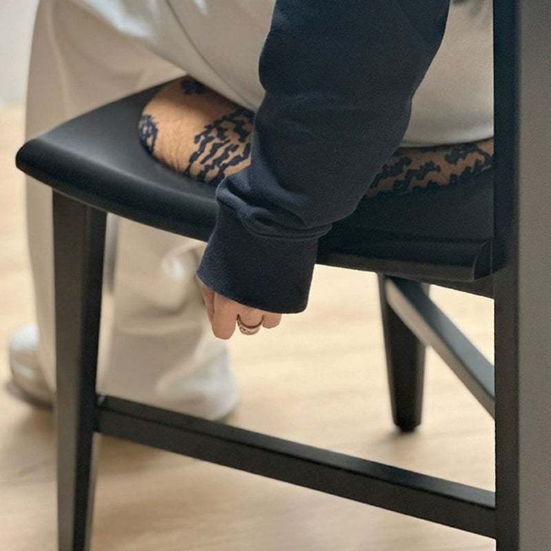 Modern Mid-Century Triangle Seat Solid Wood Dining Chair With Round Backrest For Dining Room