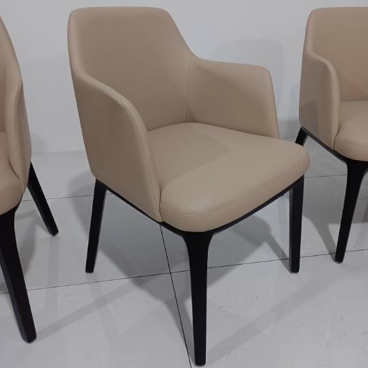 Contemporary Scandinavian Trapezoidal Square Curved PU Leather Solid Wood Dining Chair Backrest Armrest For Dining Room